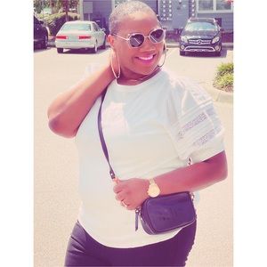 Meet your Posher, Alicia